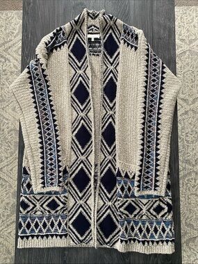 XS/S  Lucky Brand Beige and Navy Geometric Open Cardigan